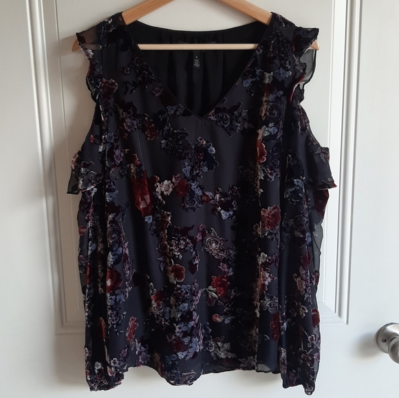 White House Black Market Tops - White House Black Market Cold Shoulder Top Size 8